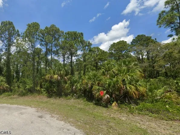 8008 Vega Ct, Labelle, FL 33935