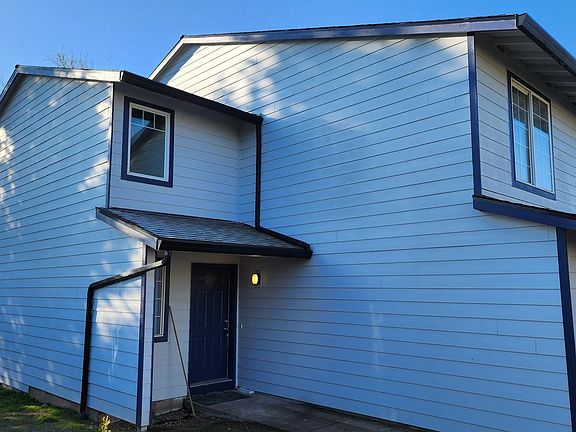 Front Entrance, Corner Townhome