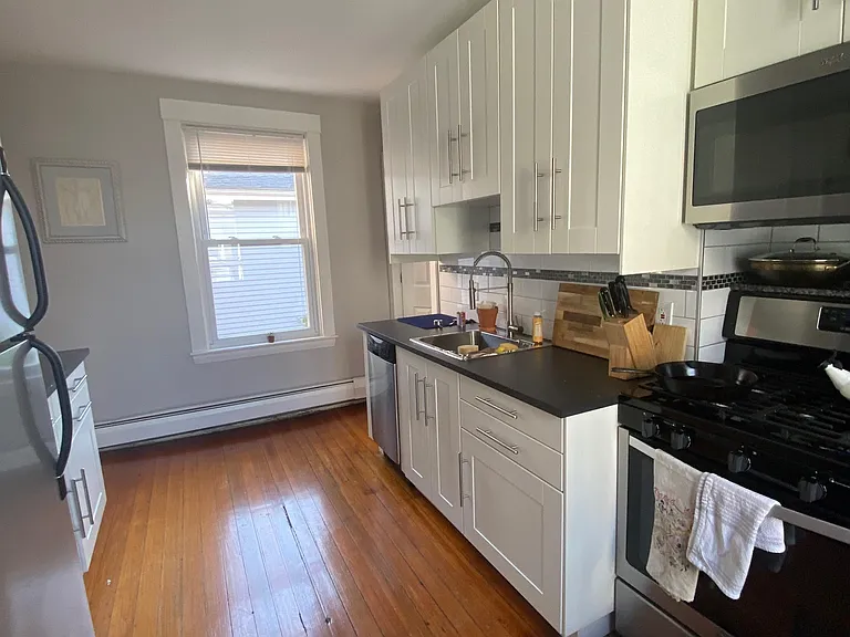 34 Springfield St — Photo 5