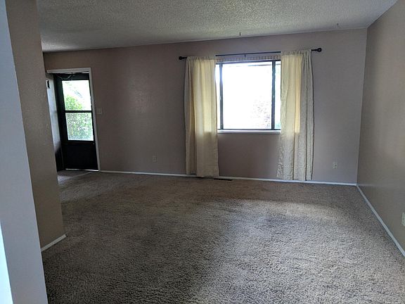 3rd image of 506 S Johnson St #4
