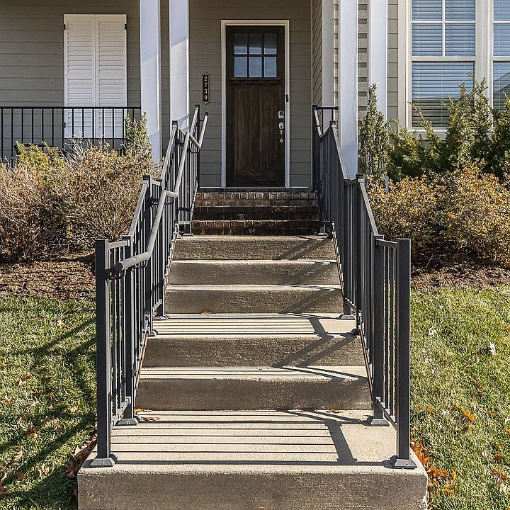 1st image of 2739 Americus Dr