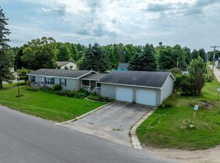 E3721 Munising St, Chatham, MI 49816