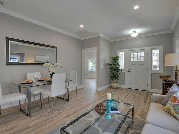 5th image of 456 Jerome St