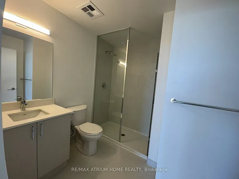 1005 Dundas St E #536 — Photo 9