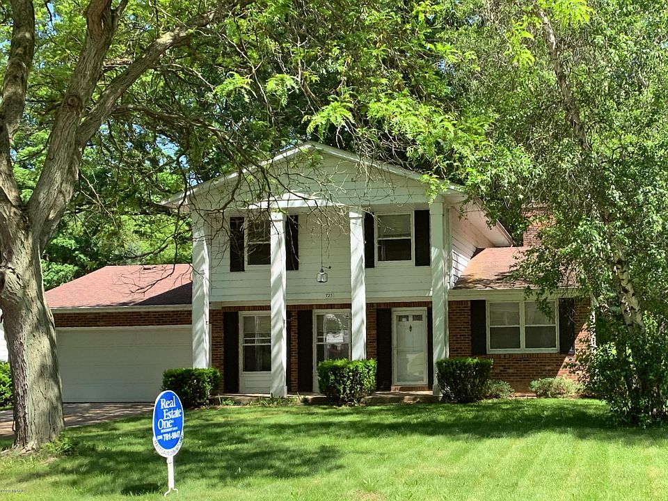 2nd image of 723 N Dr W
