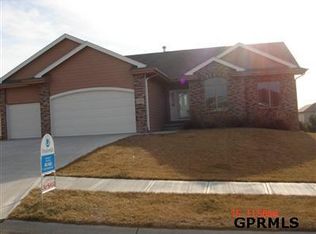 21203 S Hampton Dr, Gretna, NE 68028
