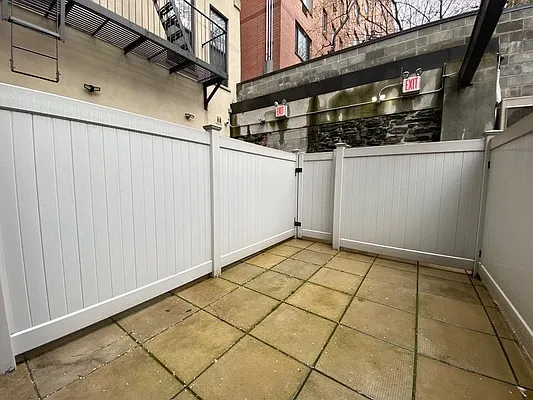 Rented by Compass | media 3