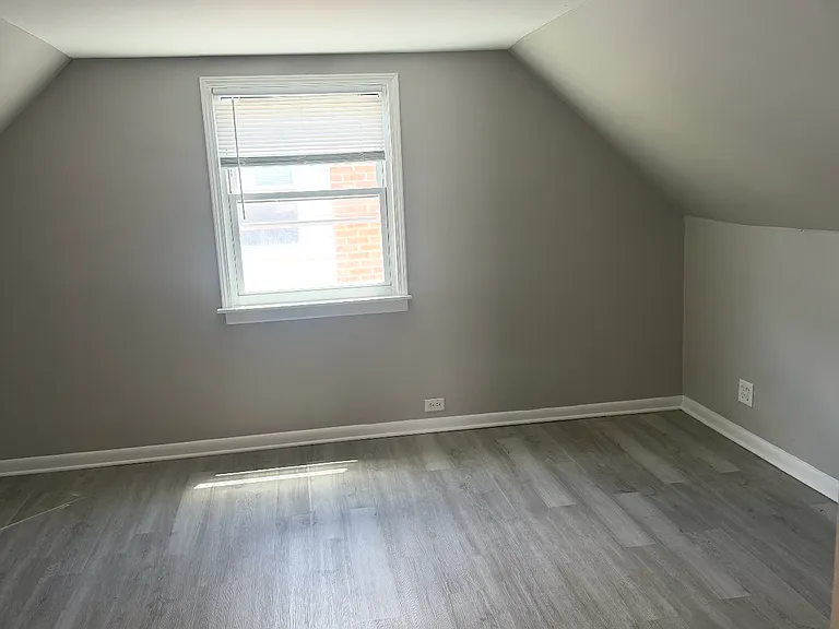 1570 Kenilworth Ave — Photo 8