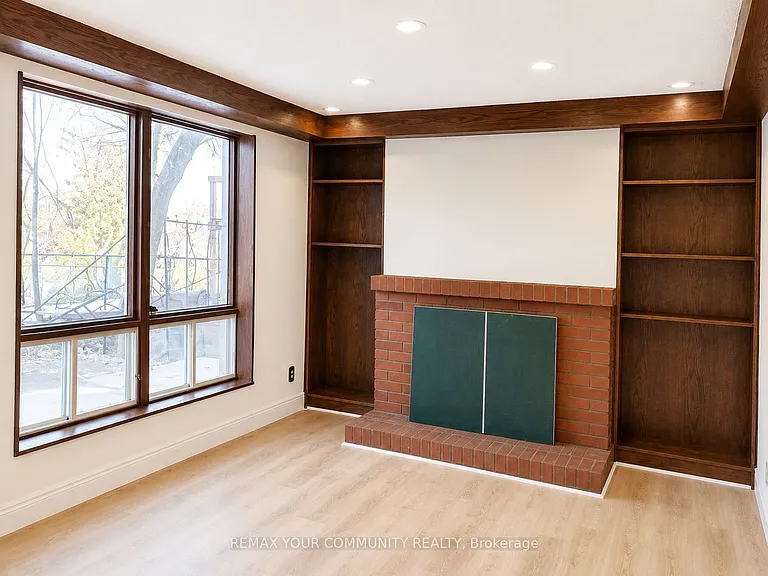 126 Simonston Blvd #W/O — Photo 6