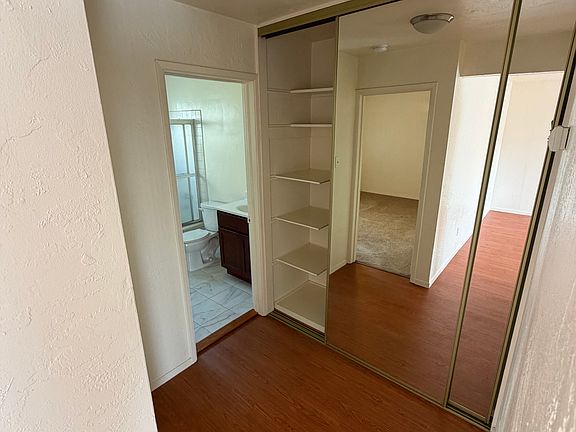 3rd image of 273 Macarthur Blvd #202