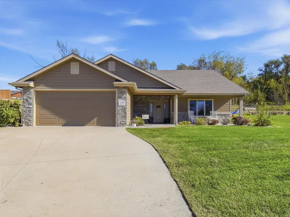 4428 SW Brandywine Ln, Topeka, KS 66610