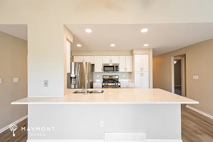 4230 S Biscay Cir — Photo 5