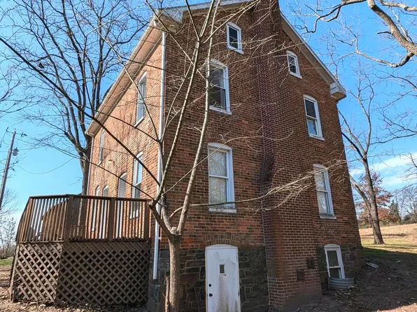 940 Goulden Rd, Gettysburg, PA 17325