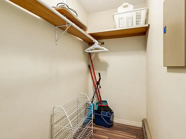 1816 16a St SW #304 — Photo 17