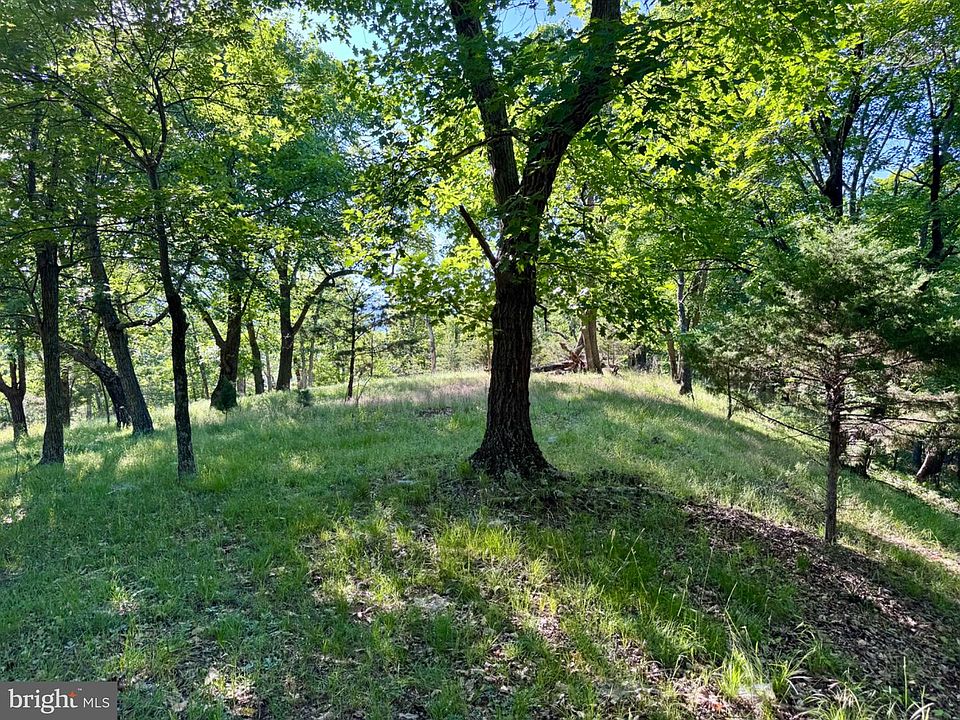 1st image of 326 Tweed Ln