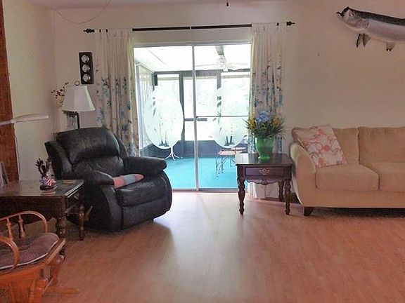 5th image of 21552 Lagoon Dr