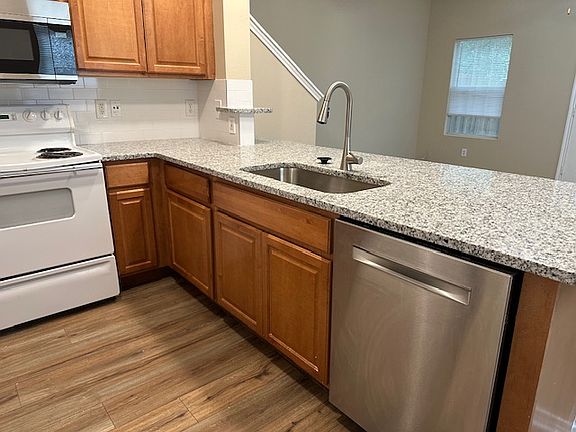 4th image of 7806 Kingsbury Way Unit 1