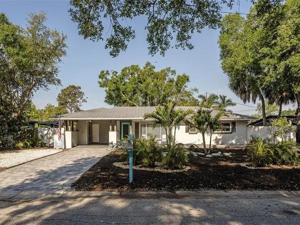 5035 Stevens Dr, Sarasota, FL 34234