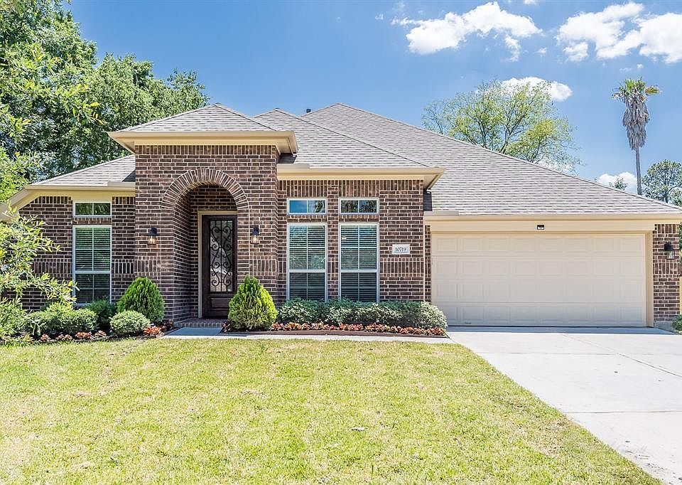 1st image of 10719 Moorcreek Dr
