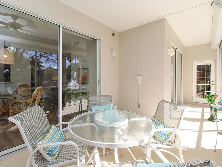 600 Diamond Cir #607 — Photo 13