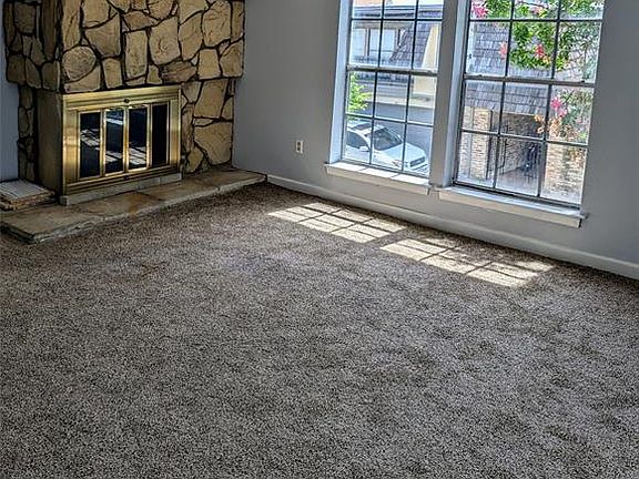 4th image of 8560 Park Ln #237