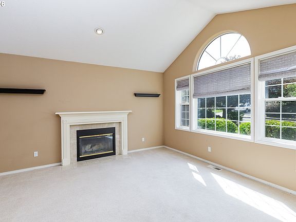 5th image of 15035 Pebble Beach Dr