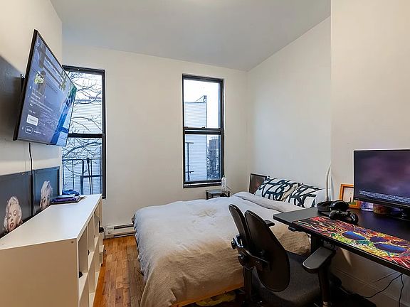 4th image of 195 Wyckoff Ave APT 3R