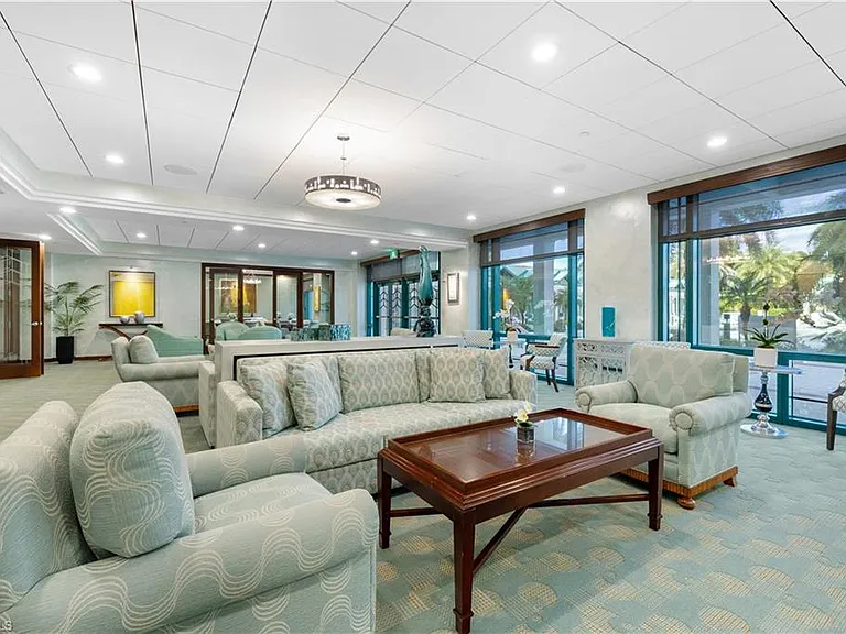 7515 Pelican Bay Blvd #Penthouse D — Photo 39