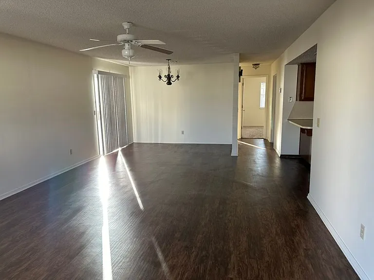 314 S 11th Pl — Photo 3