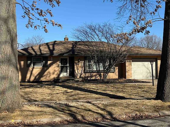 2nd image of 4524 Newcastle Rd