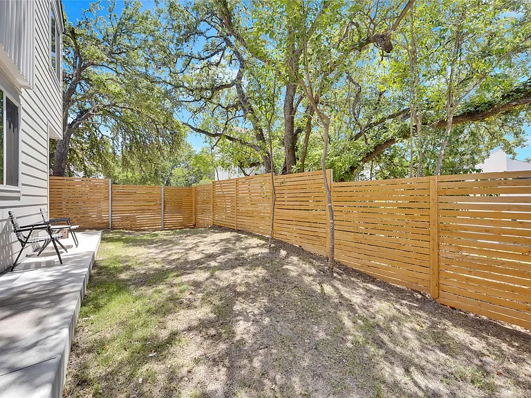814 N Bluff Dr #82 — Photo 22