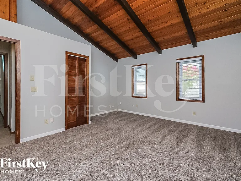 2918 Deer Run N — Photo 11