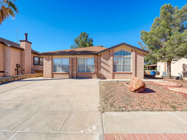1449 Chato Villa Dr, El Paso, TX 79936