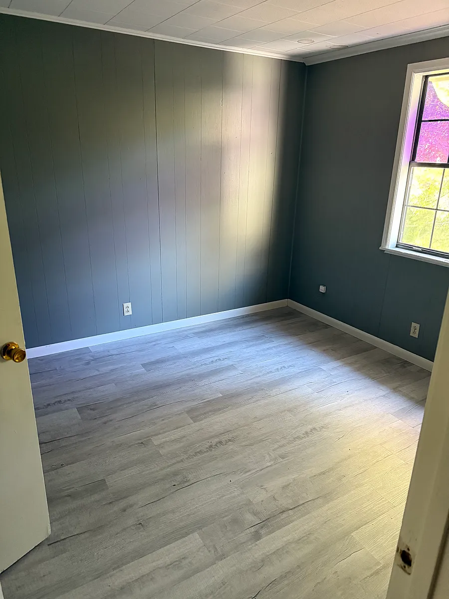 Building Photo - 207 W Saint Patrick St #2