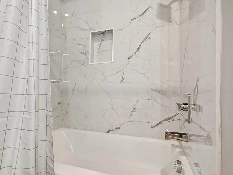 1016 Bryan Ave #105 — Photo 12
