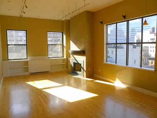 Sold by Bond New York | media 15