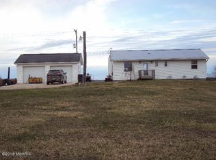 9240 Cox Rd, Bellevue, MI 49021