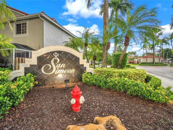 3692 San Simeon Cir, Weston, FL 33331