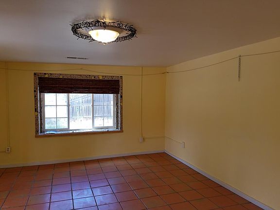 5th image of 401 E Acoma St