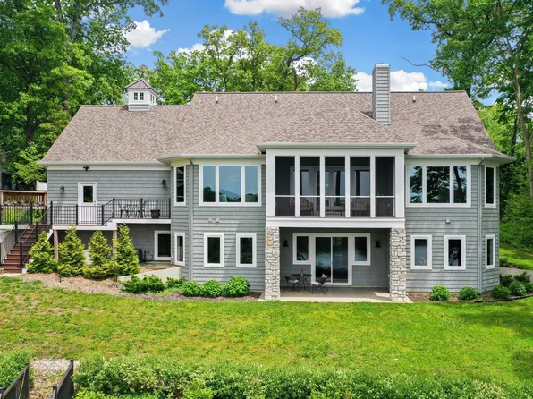 58604 E Clear Lake Rd, Three Rivers, MI 49093