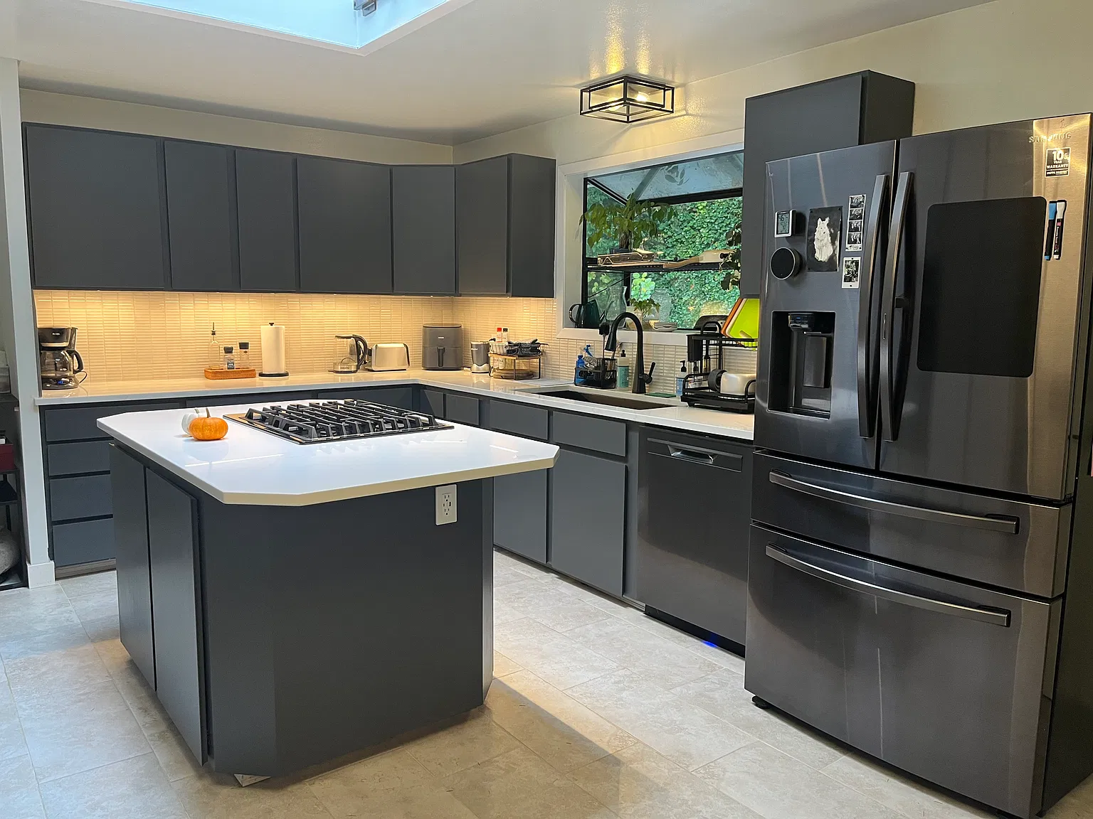 2 bed, 1700 sqft, $2,550 — Photo 2