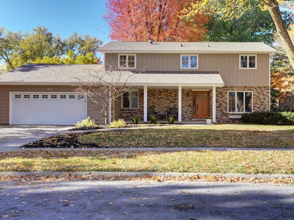 1941 Paulson Dr, Ames, IA 50010