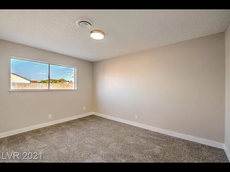 3124 Van Der Meer St — Photo 19