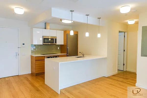 Rented by Urban Realty NYC | media 26