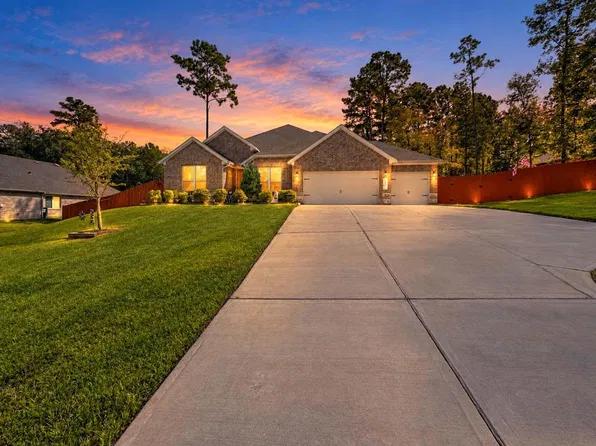 117 Jim Hall Ln, New Waverly, TX 77358