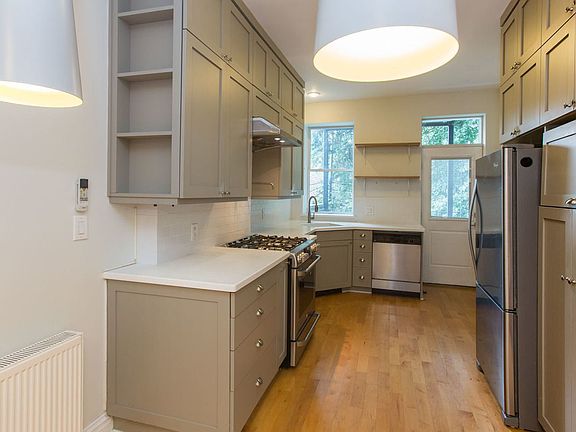 5th image of 490 7th Ave APT 1A