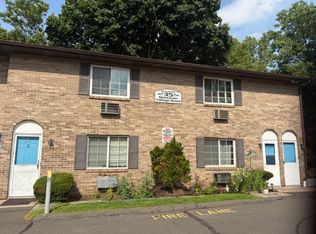 35 Mountain Village Rd Unit 28, Waterbury, CT 06706