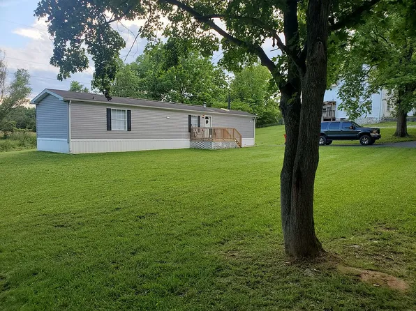 298 Fringe Ln, Hedgesville, WV 25427