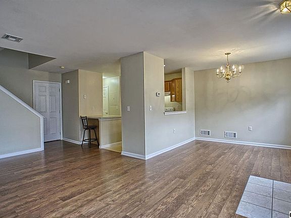 2nd image of 10 Courtyard Dr