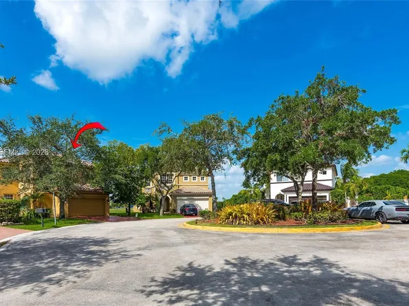 5271 SW 141st Ter, Hollywood, FL 33027